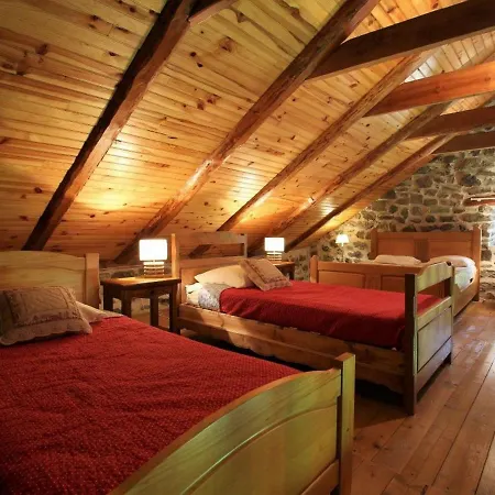 Location Authentique Avec Cheminee Et Toit De Chaume, Proche Nature Et Activites A St-front - Fr-1-582-291 Holiday home *