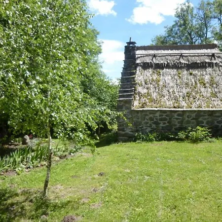 Holiday home Location Authentique Avec Cheminee Et Toit De Chaume, Proche Nature Et Activites A St-front - Fr-1-582-291 Saint-Front (Haute-Loire)