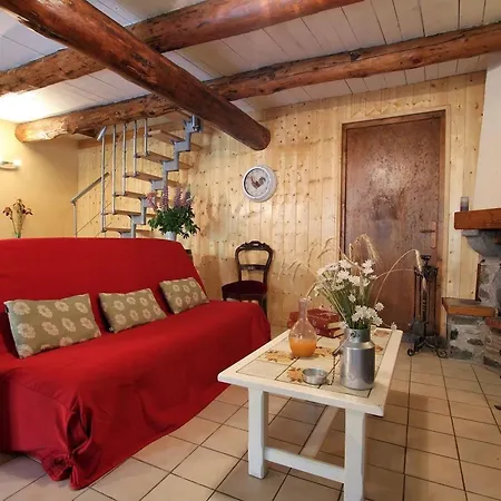 Location Authentique Avec Cheminee Et Toit De Chaume, Proche Nature Et Activites A St-front - Fr-1-582-291 * Saint-Front (Haute-Loire)