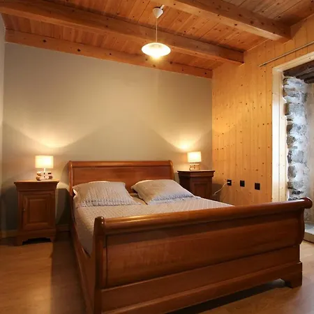 בית נופש Location Authentique Avec Cheminee Et Toit De Chaume, Proche Nature Et Activites A St-front - Fr-1-582-291 *