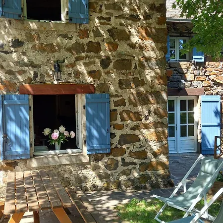 Location Authentique Avec Cheminee Et Toit De Chaume, Proche Nature Et Activites A St-front - Fr-1-582-291 Holiday home *